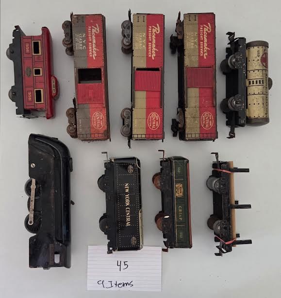 Lot of 9 miscellaneous train cars (1 of 5)