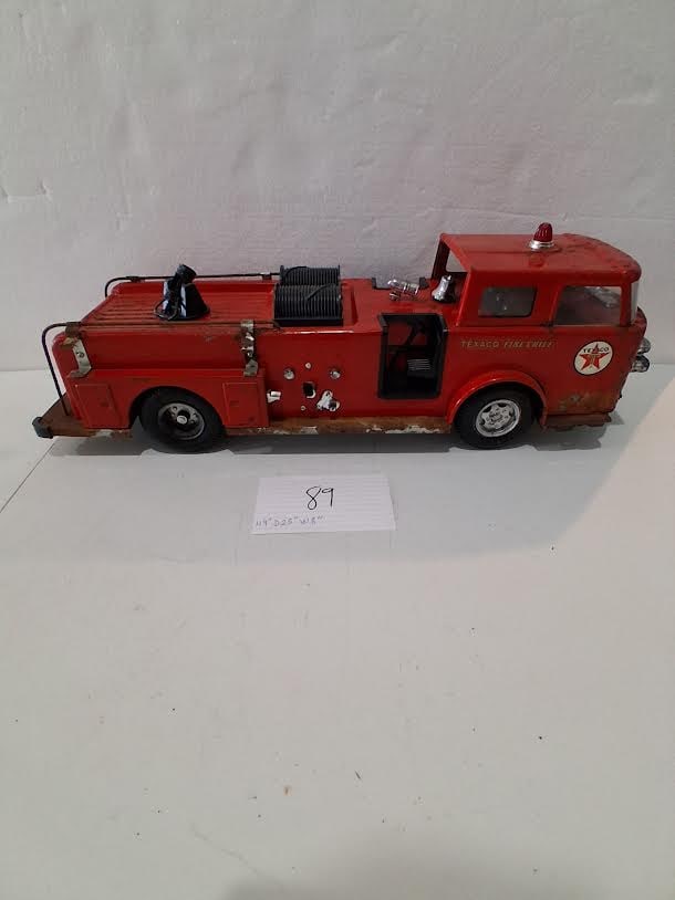 Vintage Pressed Steel Buddy L Texaco Fire Chief Fire Engine (1 of 4)