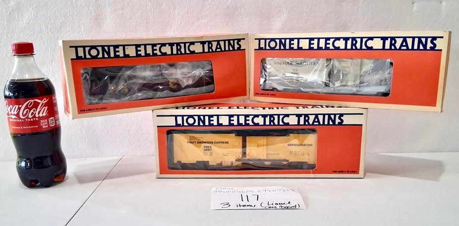 3 Piece Lot: Vintage Lionel Train Cars in Original Boxes (1 of 2)