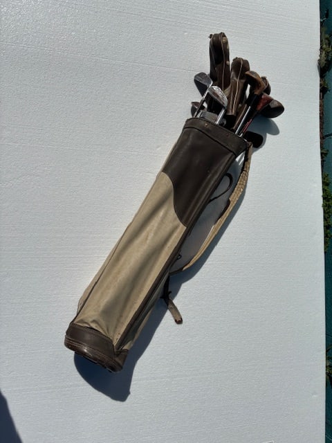 Vintage Golf Club Set_Beige and Green Golf Bag (1 of 4)