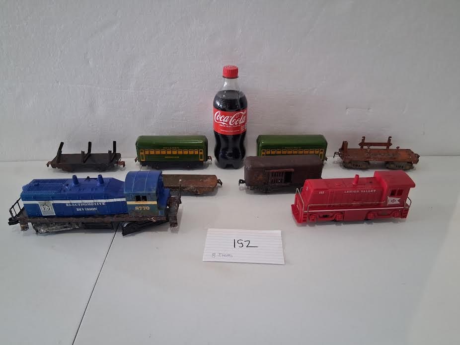 2 Engine (Blue 5710) (Red 112) + 6 Cars (2 track wheel) (1 of 5)