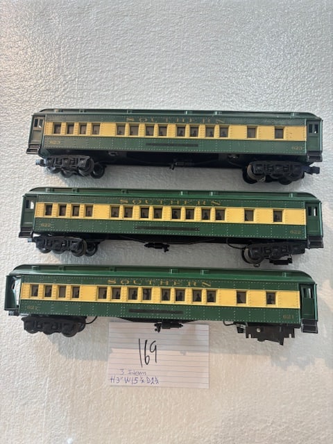 3 Green Southern Pacific Passenger Cars #621 #622 #623 (1 of 1)