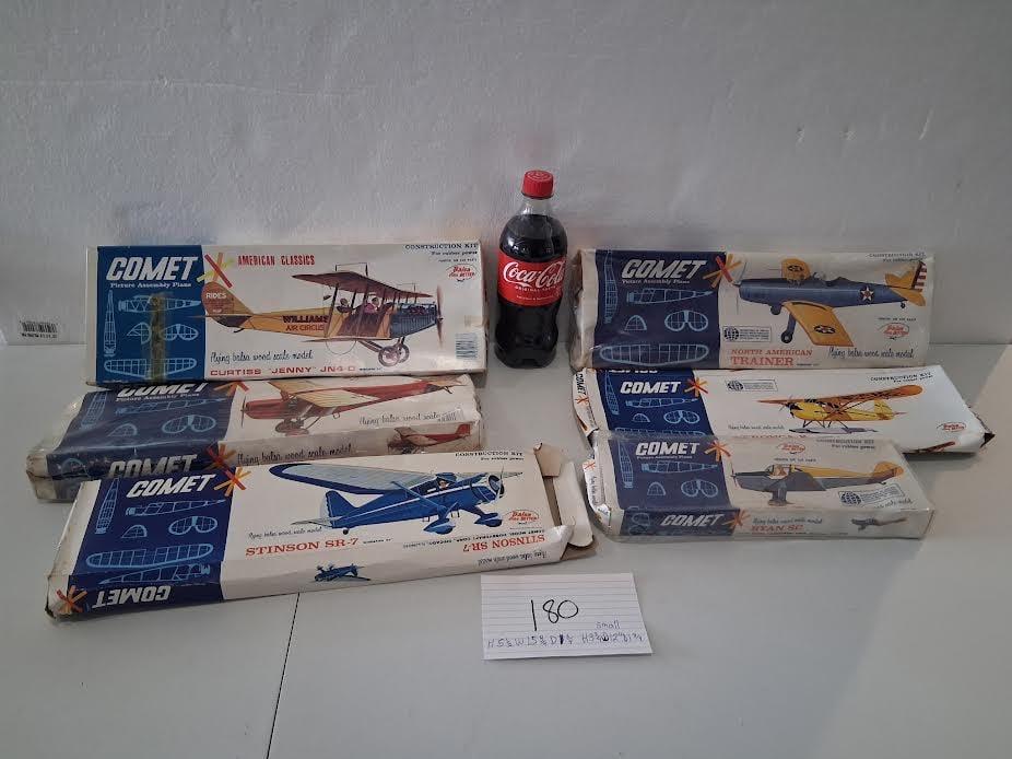 Flying balsa wood scale models – various planes (1 of 3)