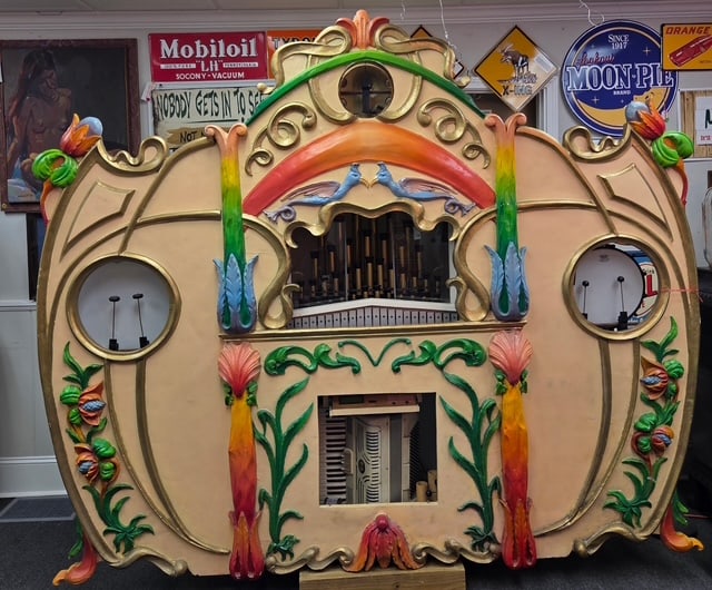 Ragtime West Carousel Band Organ (1 of 8)