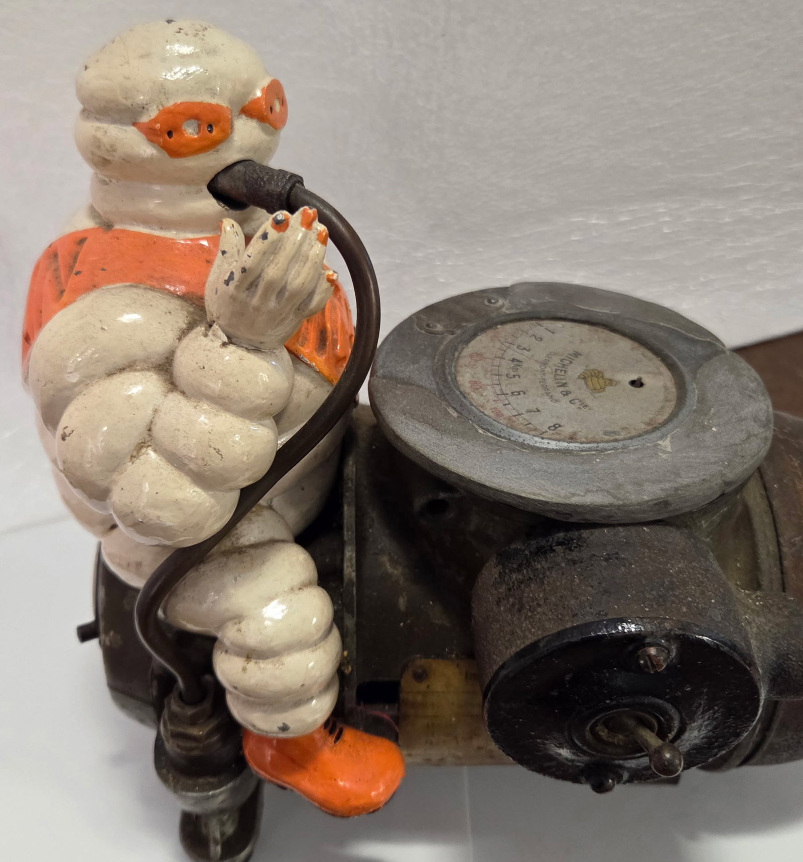 Michelin Man Bibendum Air Compressor (1 of 4)