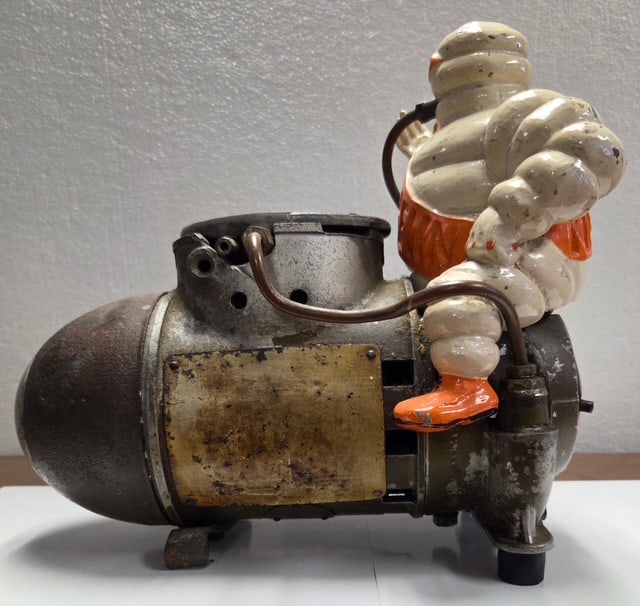 Michelin Man Bibendum Air Compressor - 2