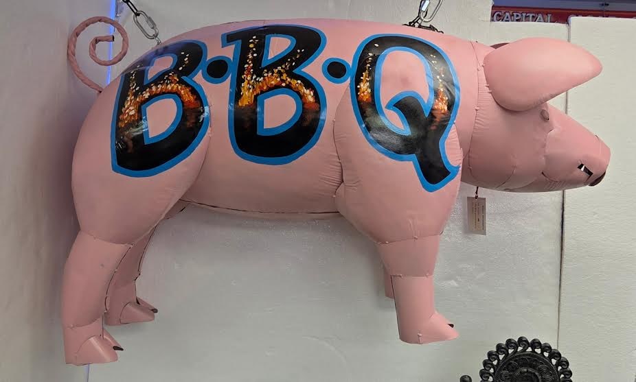Large Life-Size Painted Metal Pig BBQ Sign (1 of 3)