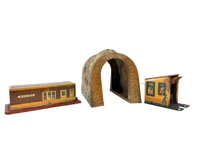 3 Piece Marx Lithographed Tin Buildings & Tunnel (1 of 1)