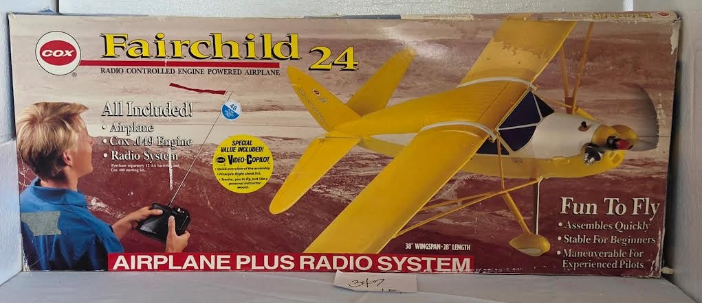 Model Radio Operated Plane (1 of 2)