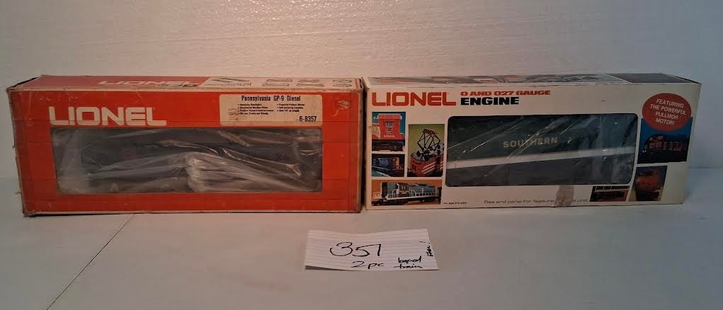 2 Lionel Engines in Original Boxes (1 of 4)
