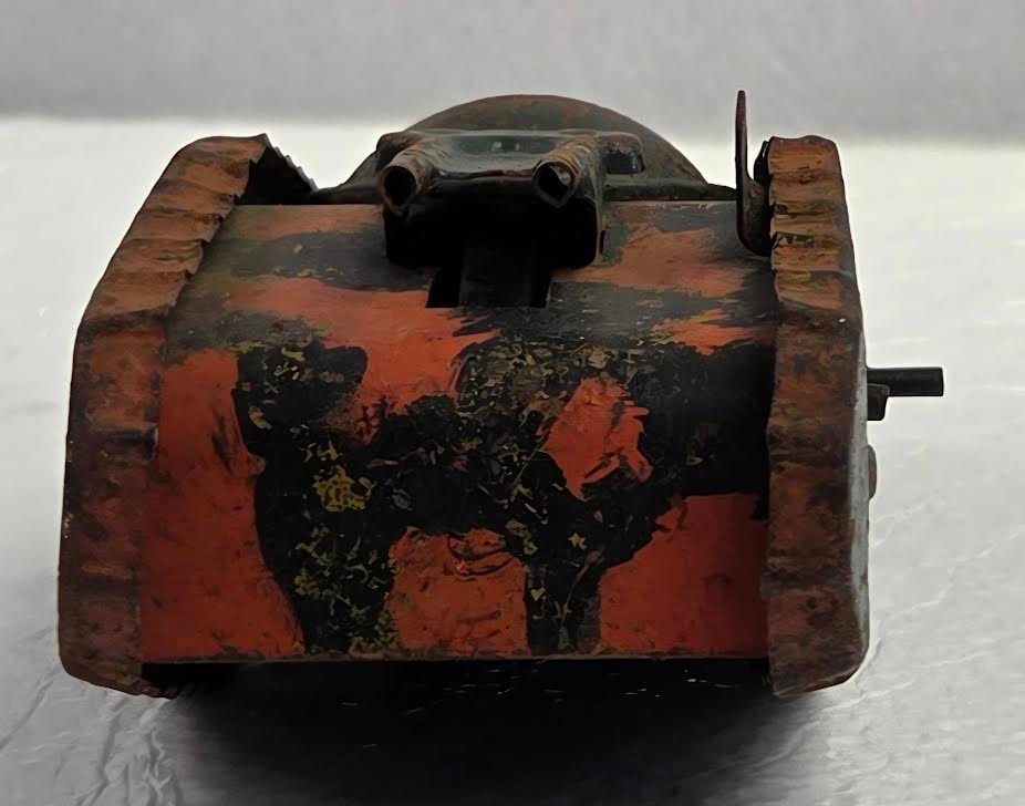 Vintage Litho Tin Wind-up Camo Tank (1 of 4)
