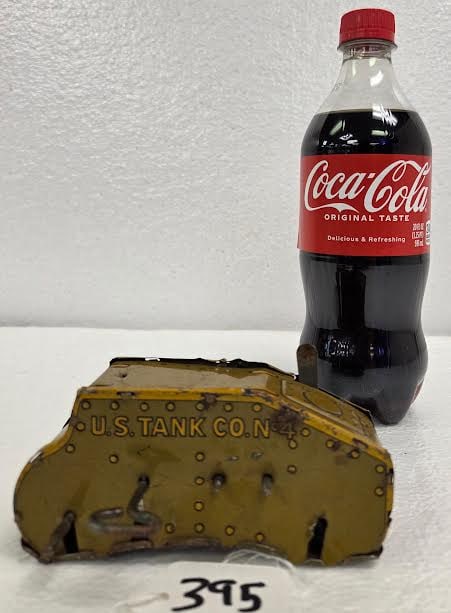 Vintage Lithographed Tin Wind-up ARMY Tank (1 of 3)