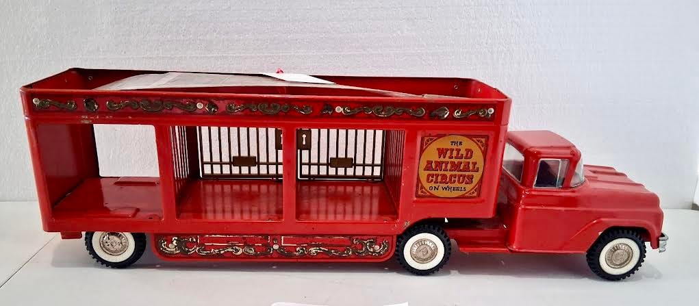 Buddy L Wild Animal Circus Truck (1 of 6)