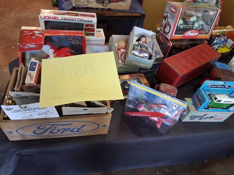 Dealer Table Top Planes Dolls,Motorcycles: Approximately 50 items