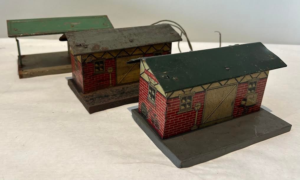3 piece American Flyer Depots (1 of 9)