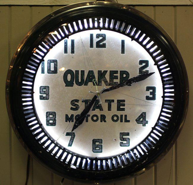 Quaker State motor oil vintage round neon clock Jul 27, 2013 Red