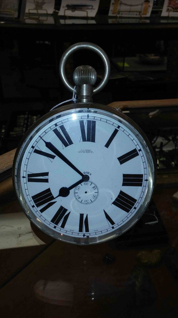 Pocket watch desk top clock (1 of 5)