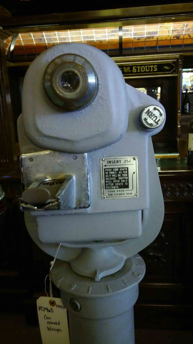 Coin operated telescope (1 of 7)