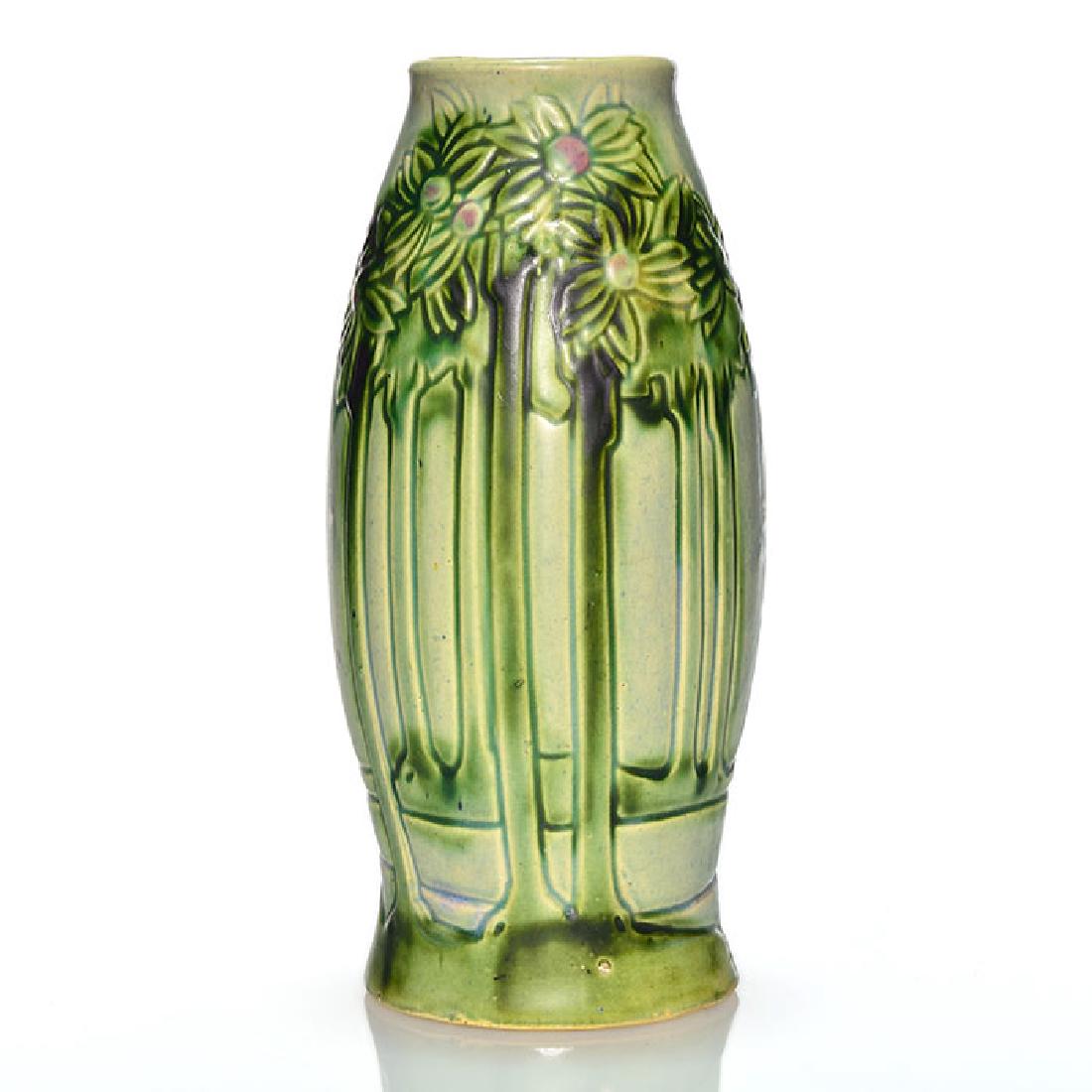 Roseville Vista vase, 11 3/4 inches (1 of 1)