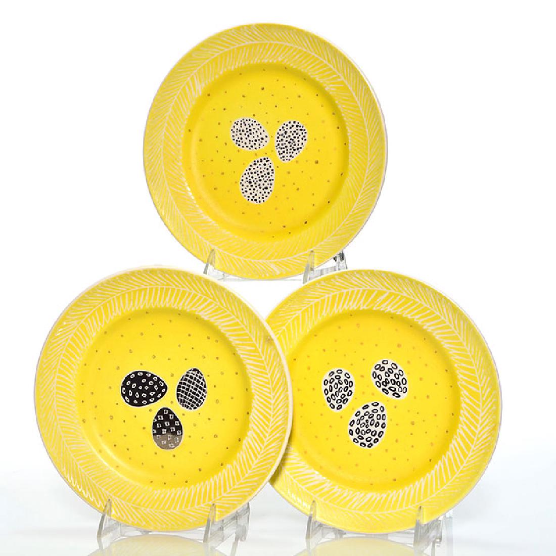 3 Waylande Gregory egg plates, 9 inch diameter (1 of 1)