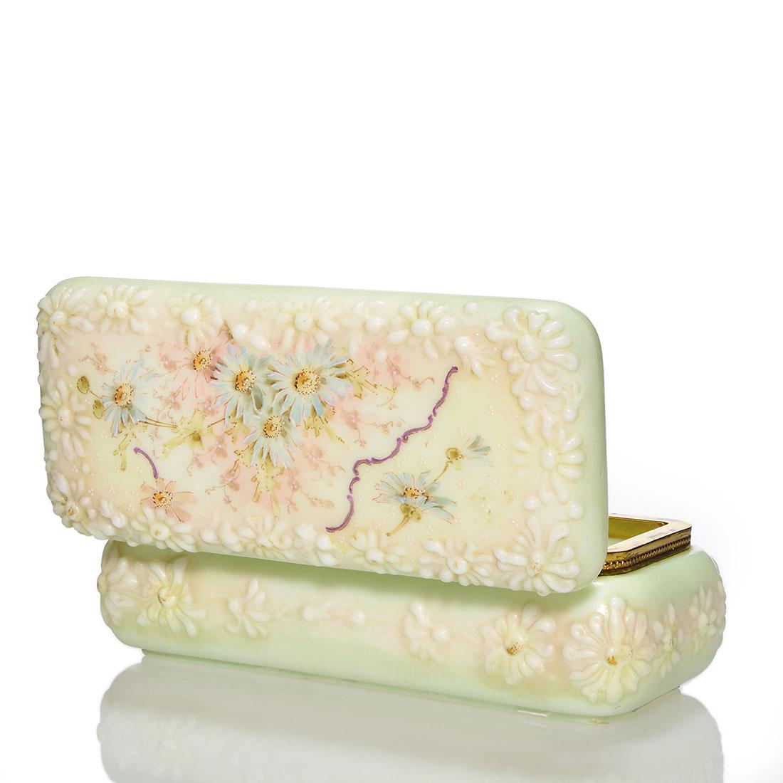 Wavecrest covered glove box, 4 1/2" X 10" L, shield (1 of 1)