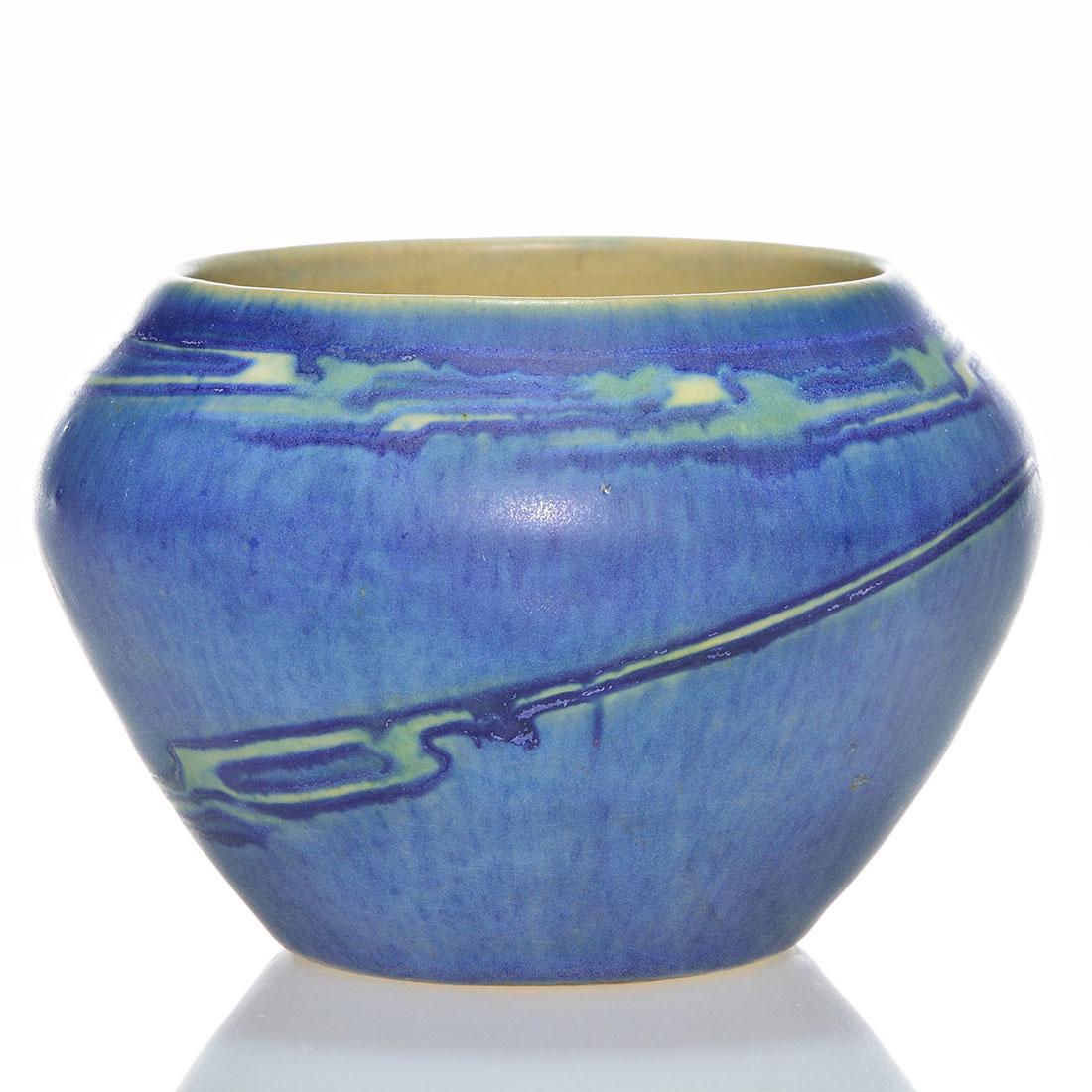 Newcomb College scenic vase, plants, Irvine, 3" (1 of 2)