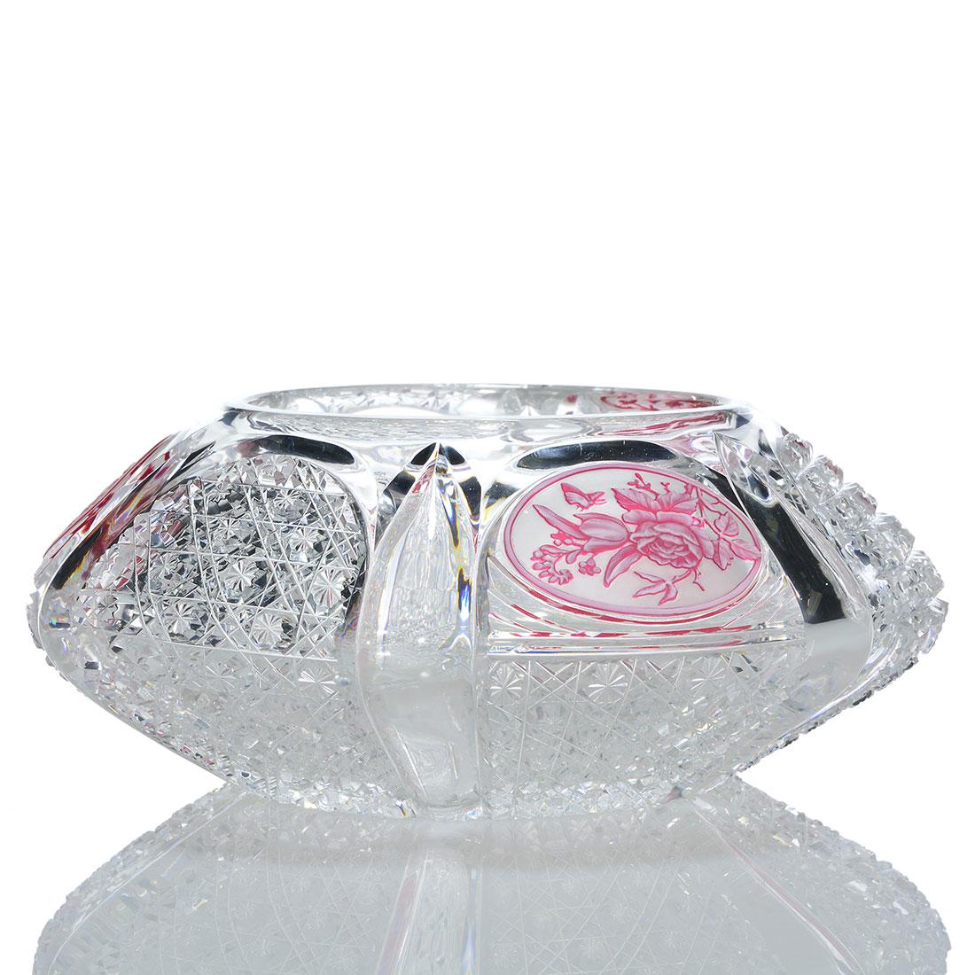 Thos Webb & Sons cameo & cut center piece, 3 1/4": Good Thomas Webb & Sons cameo and cut glass center piece. Three tri-color cameo medallions are each artistically carved with either roses & tulips, daisies or strawberry plants visited by either a hon