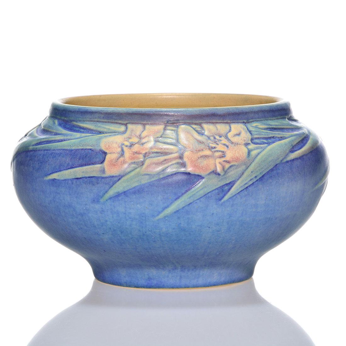 Newcomb carved bowl, trumpet floral, 4", Simpson: Newcomb College Mat bowl featuring the triple carvings of trumpet flowers and foliage by Anna Frances Simpson. Measures 4 inches and 7 1/2 inches across. Impressed with the Newcomb logo, initials for 