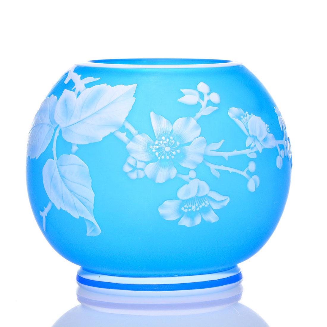 Thomas Webb cameo vase, wild roses, butterfly, 4": Thomas Webb & Sons English cameo vase with a branch of wild roses and buds and the visitation of a butterfly on the back. Measures 4 inches by 5 inches. Typical of Webb is the bright blue color and a 