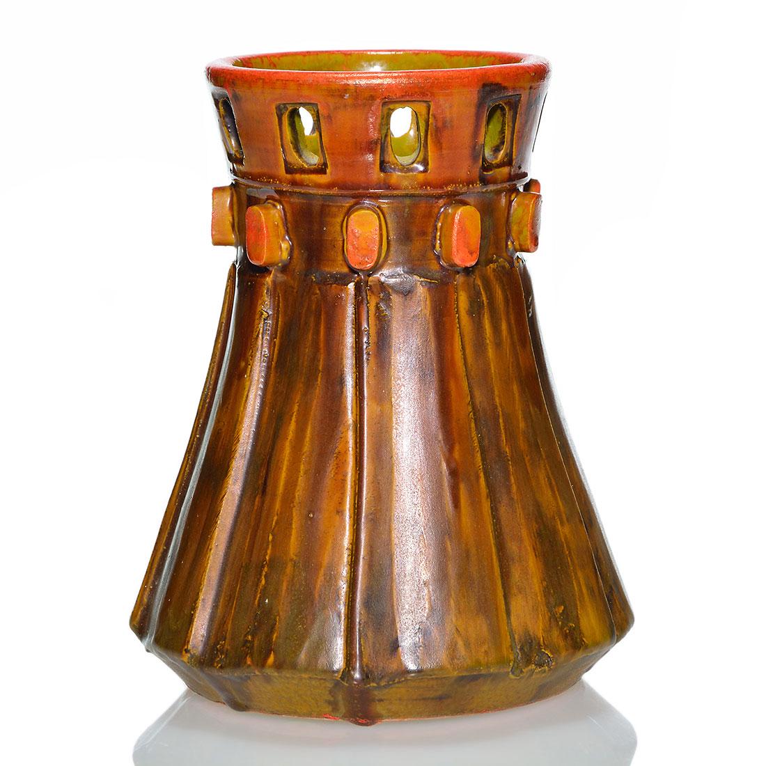 Raymor reticulated vase, Alvino Bagni, original label,7: Raymor reticulated vase designed by Alvino Bagni in the 1960s as part of the Sea Garden series. Marked with an original paper Raymor label with the notations 1708 and BAG written in pen. Also impresse