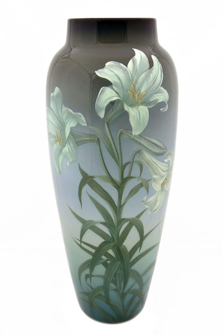 Monumental Iris vase, white lilies, Schmidt 1910, 20 (1 of 4)
