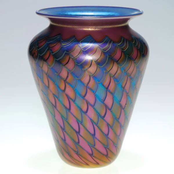 Orient & Flume vase, pulled blue rose, 5 3/4", '76: Early Orient & Flume tapered vase with a pulled netted pattern in rose, caramel and iridescent blue. Height 5 3/4 inches. Signed "O&F 1976" along the base rim. Pamphlet accompanies. Beautiful conditio