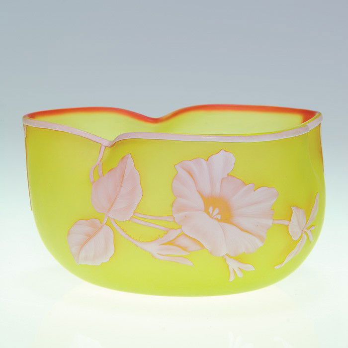 Thomas Webb 3-color cameo bowl, floral, 2 3/4"X5": Thomas Webb and Sons three color cameo bowl. The tri-lobed bowl is carved with an inspirational design via Mother nature that includes a morning glory, a berry blossom and a foliate sprig. The frosty