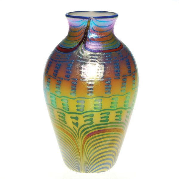 Early Orient & Flume vase, pulls & zippers, 6 1/2: Early Orient & Fume vase with a combination of busy patterns including Wedgwood blue pulled arches at the rim and base and in-between zipper designs that were contrasted against a lovely mustard backd