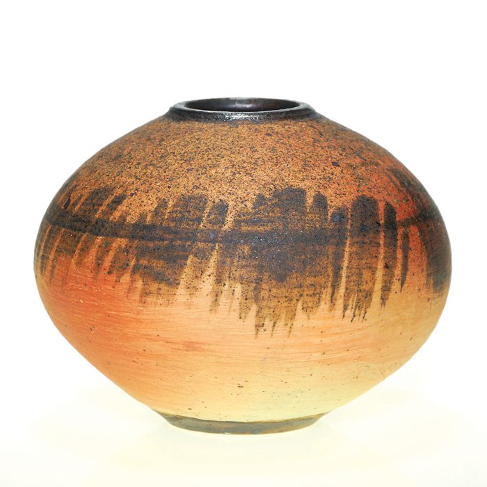 Otto Heino 4” vase, California modernism, 1986: Otto Heino vase glazed in raspy earth tones in 1986. Marked with the pottery logo, the name Heino and the date. In excellent, original condition. Height is 4 inches.