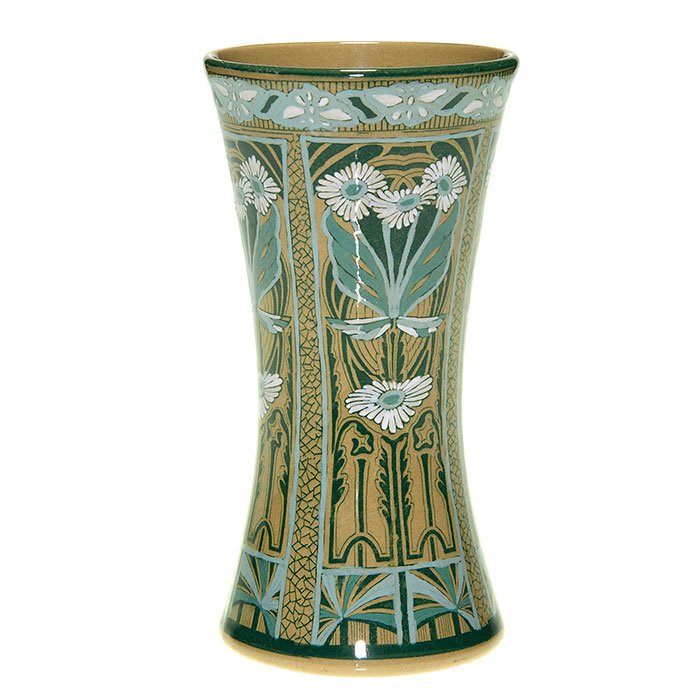 Buffalo Pottery Emerald Deldare Ware vase, 6 3/4”: Good Buffalo Pottery Emerald Deldare Ware vase with an artistic Art Nouveau design consisting of dazzling white daisies, lacy and craquelle patterns and other designs. Height 6 3/4 inches. Stencil mar