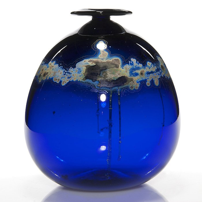 Kent Ispen vase, Milky Way, 10”, signed: Sizable Kent Ispen cosmic vase, a panoramic glimpse of the Milky Way galaxy stretching across a starry night sky. The cobalt blue vessel measures 10 inches tall and wide and bears the full signature o
