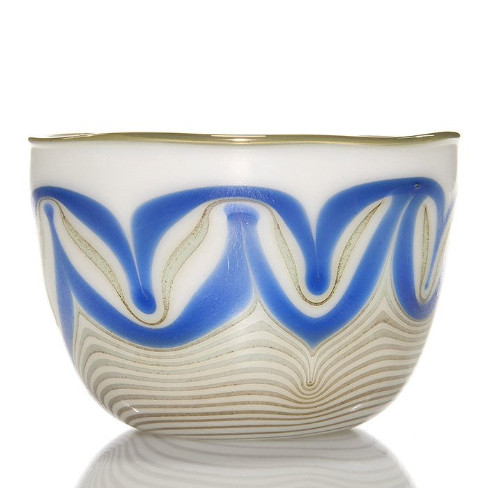 Orient & Flume vase, pull & chain design, 3 7/8”, sig: Orient & Flume bridal white vase with a cobalt chain design and greenish combed pattern, the rim surrounded by bright gold. Measures 3 7/8 inches by 5 1/2 inches across. Signed with the company name a