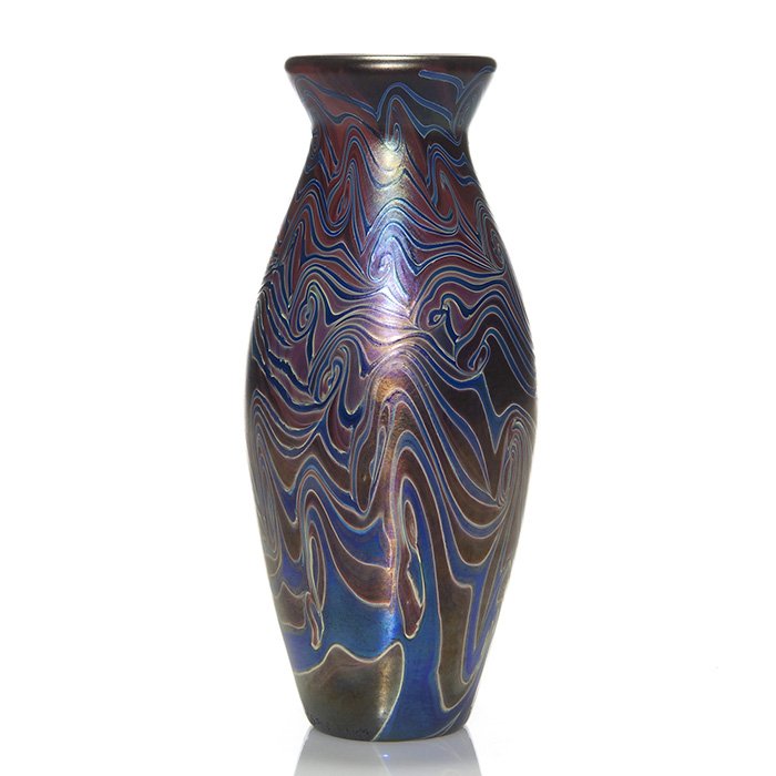 Very early Lundberg vase, King Tut, 8 3/8”, 1973: Very early Lundberg vase possibly the work of one of the Lundberg founders, James or Steven, revealing the hypnotizing “King Tut” pattern in dark blue bordered by cream over a dark marbled mahogan