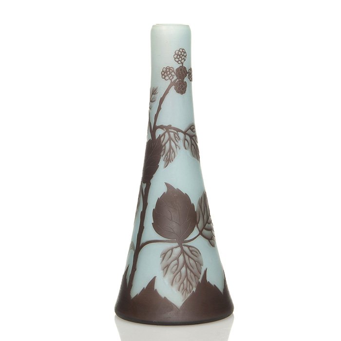 Richard cameo glass vase, leaves, fruit, 8 1/2": Slender Richard cameo vase in robin egg blue decorated in brown with a raspberry sprig. Height 8 1/2 inches. Cameo signed. Nice color, excellent condition.