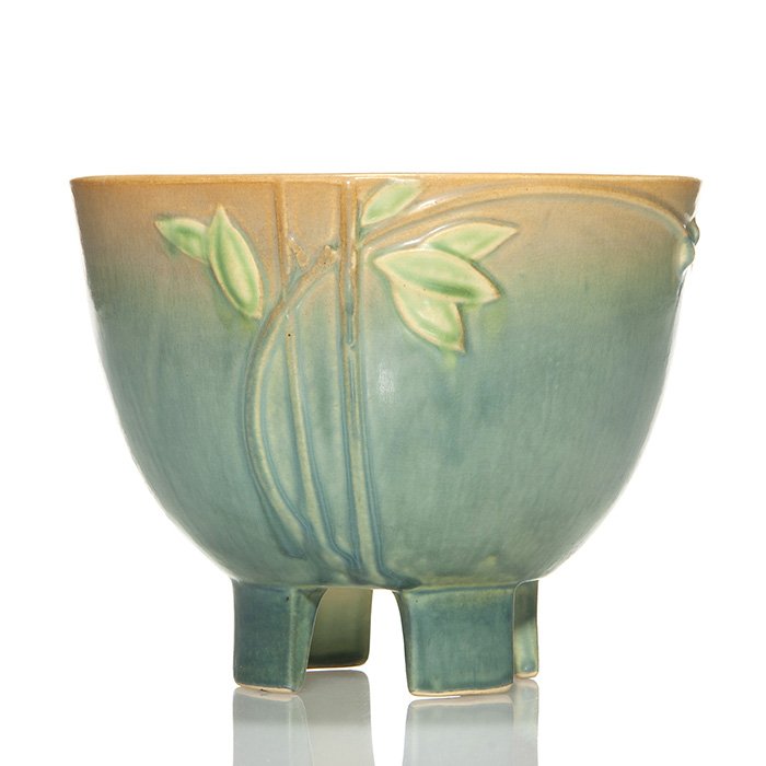 Roseville Futura half-egg vase, 5 1/8" (1 of 1)