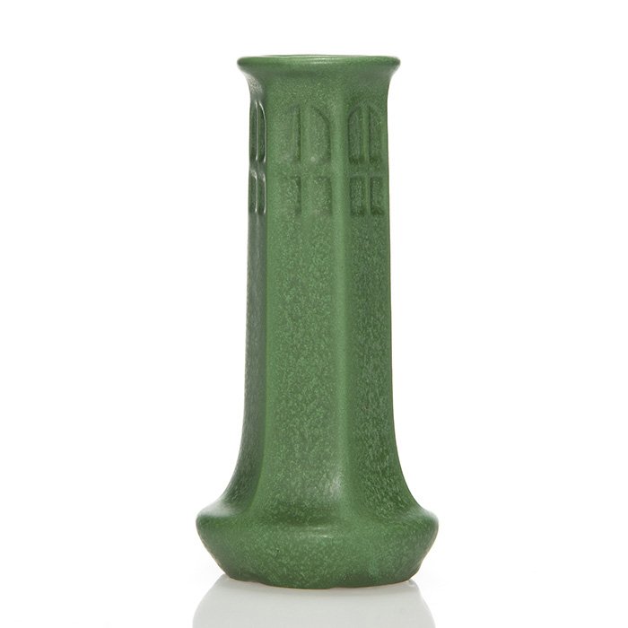 Weller green matt vase, architectural designs,7 1/4" (1 of 1)