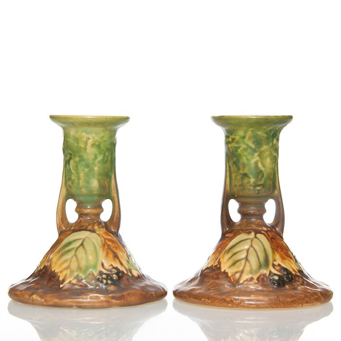Pr Roseville Blackberry candlesticks, 1086, 4 3/4" (1 of 1)