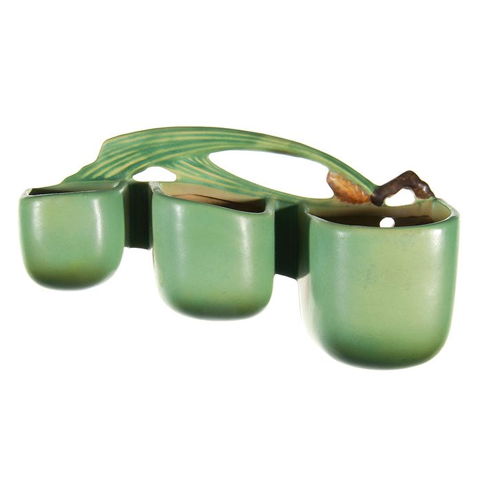 Roseville Pine Cone triple wall pocket, 466,4"x8" (1 of 1)