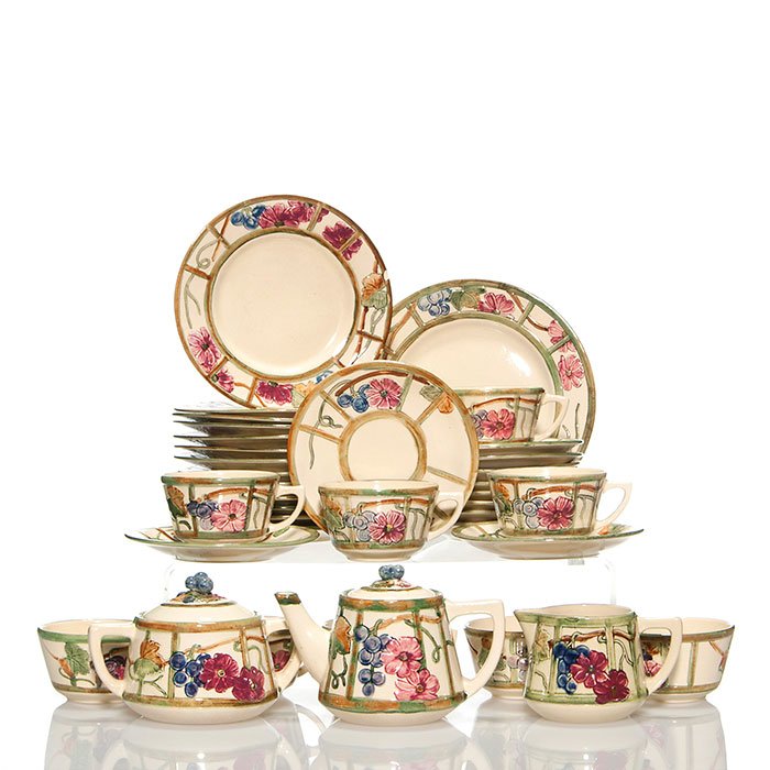 Large 37 piece Weller Zona luncheon set (1 of 6)