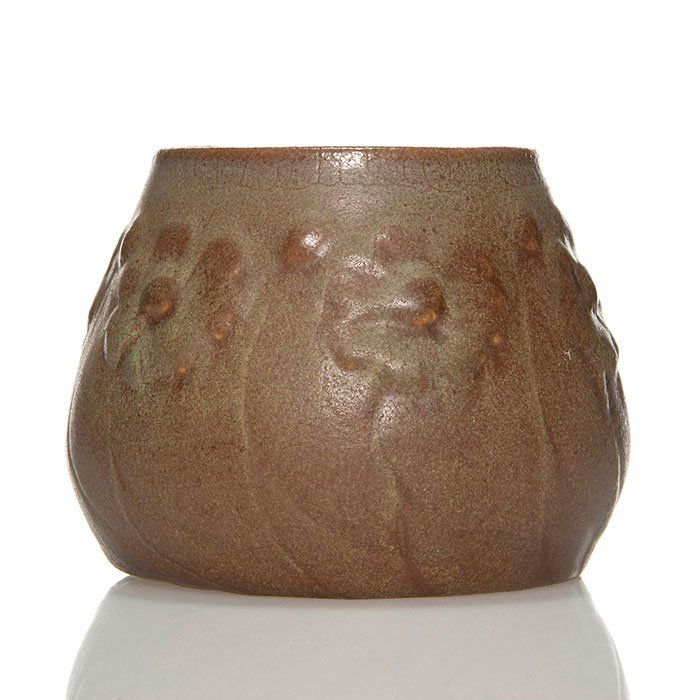 Van Briggle 1903, vase, daisies, shape 201, 3 1/4" (1 of 1)