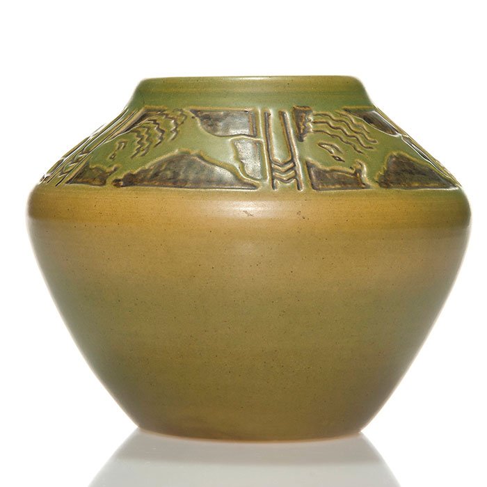 UND Buffalo vase, Margaret Cable design, 5" (1 of 1)