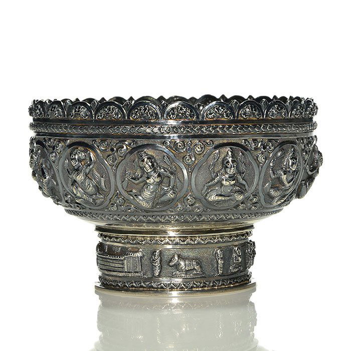 Edwards & Sons sterling chased footed bowl, 2 3/4" (1 of 2)