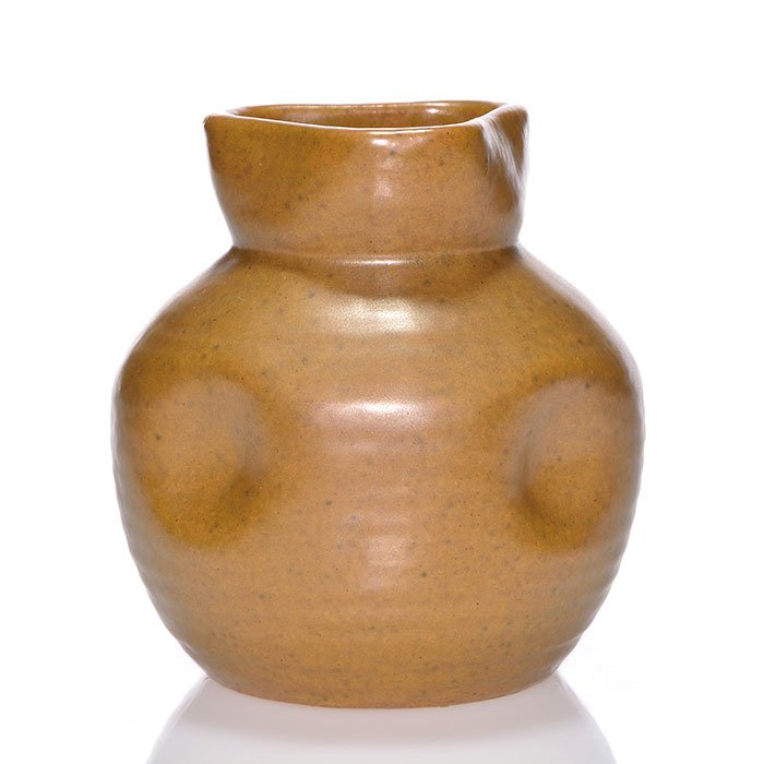 Teco 4 1/4" vase, pinched sides and rim, brown: Teco 4 1/4 inch vase with pinched sides and rim covered in a medium brown mat glaze. Impressed on the bottom with the Teco logo twice and 360. Excellent original condition.