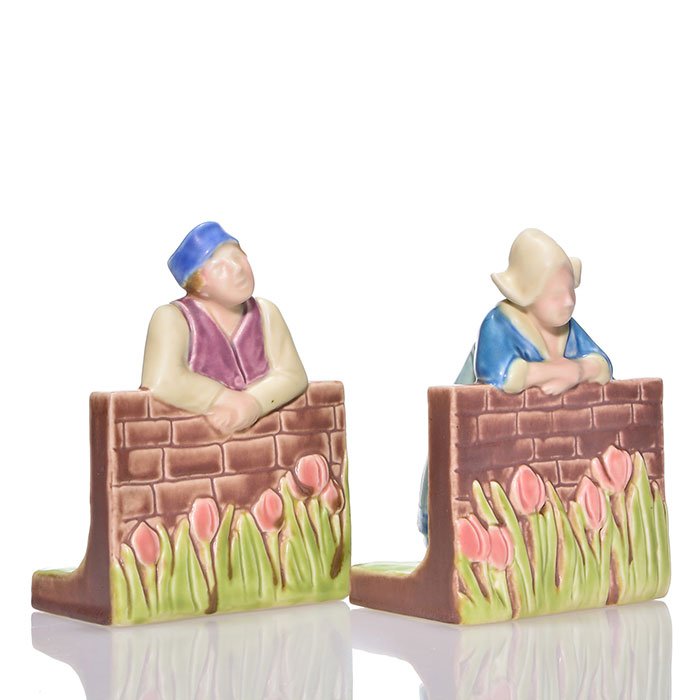 Rookwood Dutch Boy/Girl bookends, 1943, 5 3/4" (1 of 2)